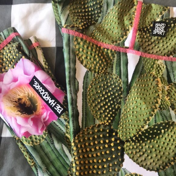 🌵HARD CORE SPORT Desert Cactus 🌵 Floral Print Cross Fit Workout Leggings Sz S - Picture 12 of 14